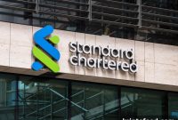 Solana May Lag Behind Ethereum as Meme Coin Activity Drops, Warns Standard Chartered