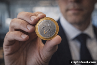 Stellar Slumps as Bearish Derivatives Data Fuels Renewed Selling Pressure